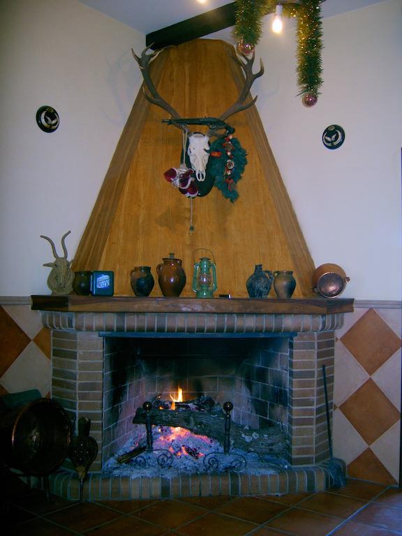 Hostal Cabanas Carboneras de Guadazaon Bagian luar foto